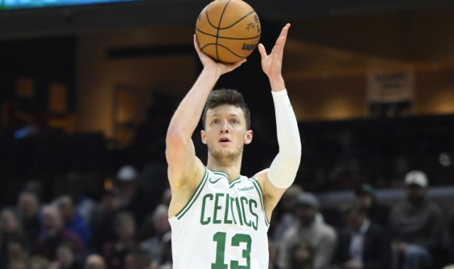 乐鱼体育官网登录-绿军旧将！黄蜂官方：球队与德鲁-皮特森签下一份双向合同