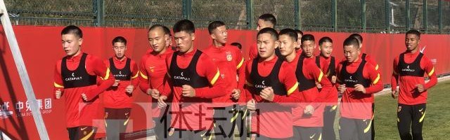 乐鱼娱乐在线登录入口-“新”国少先扎紧篱笆 17名新人进队接受考察