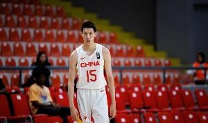 乐鱼娱乐在线登录入口-朱彦硕:郇斯楠光凭这盖帽很多NCAA球队想要 但篮板是弱化版的周琦